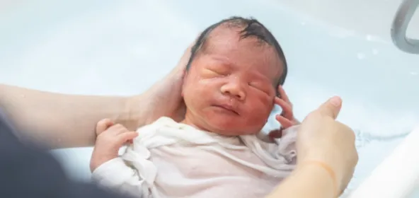 沐浴(あかちゃんのお風呂)指導